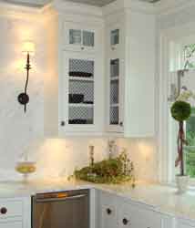 You can mix & match kitchen hardware, just like some do with cabinets & counter tops