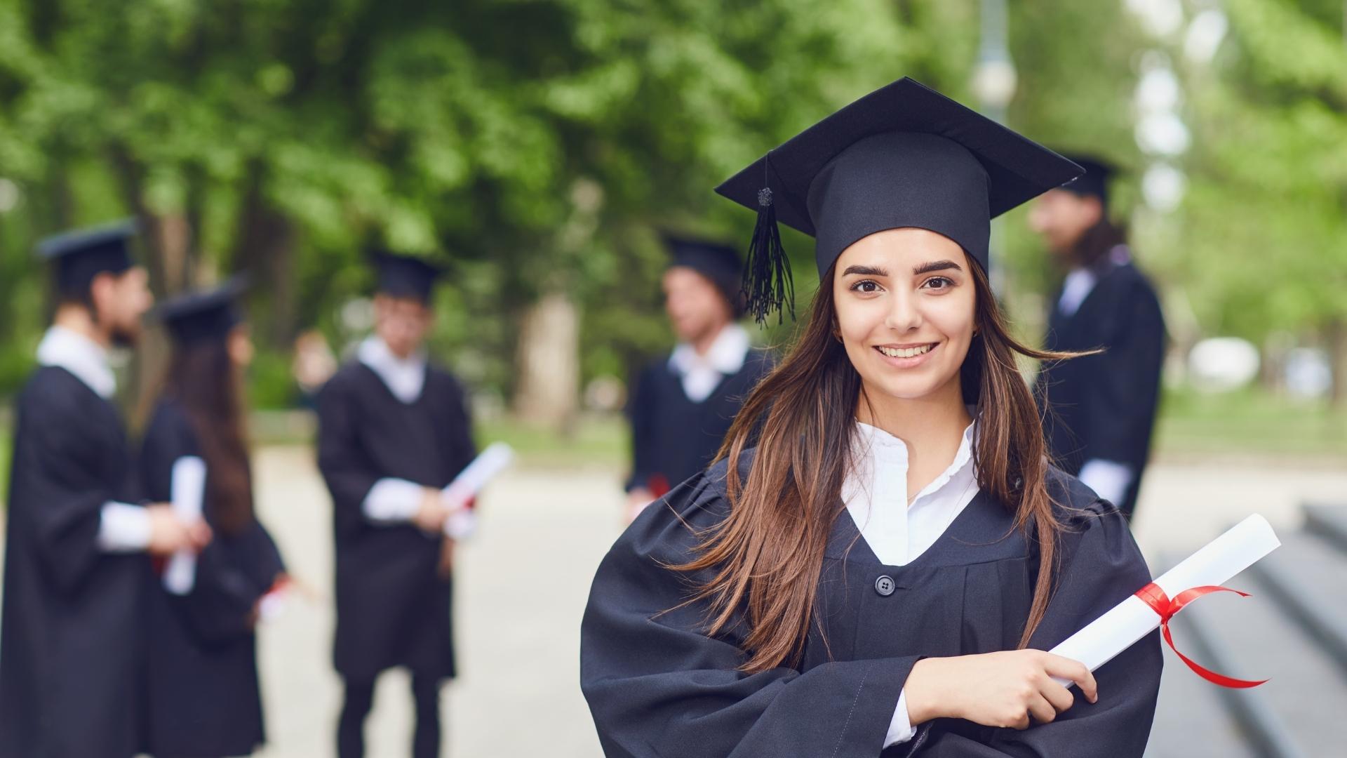 Graduation Home Party Ideas in Case of Rain