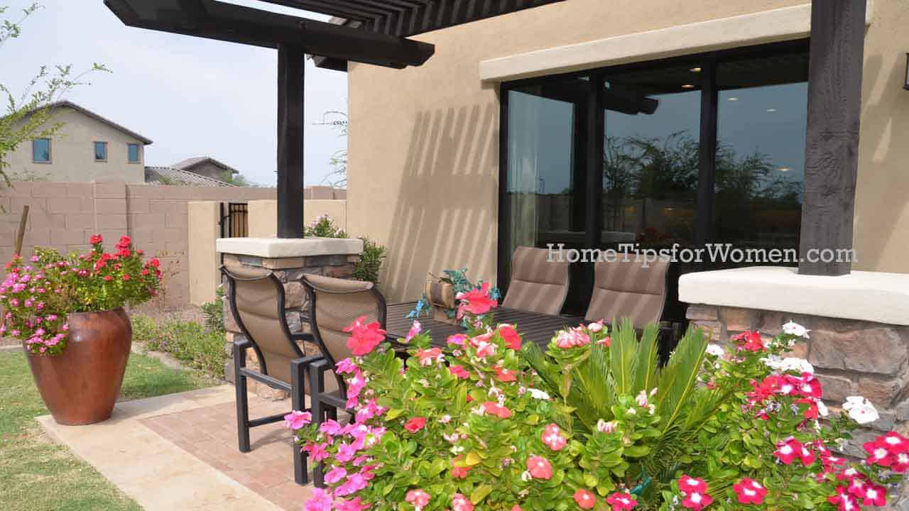 few stucco homes have window shutters, using 3-dimensional, stucco window trim instead
