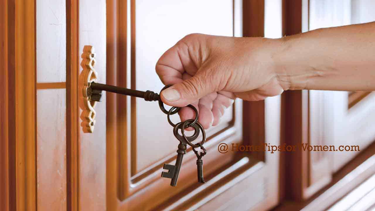 you are better off finding a locksmith before you need them, so you have time to check them out thoroughly