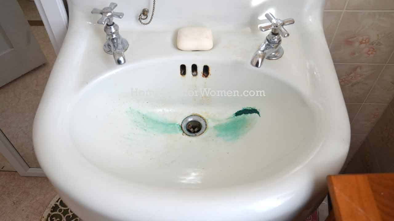 learn how to dispose of paint the right way, and never wash it down the drain